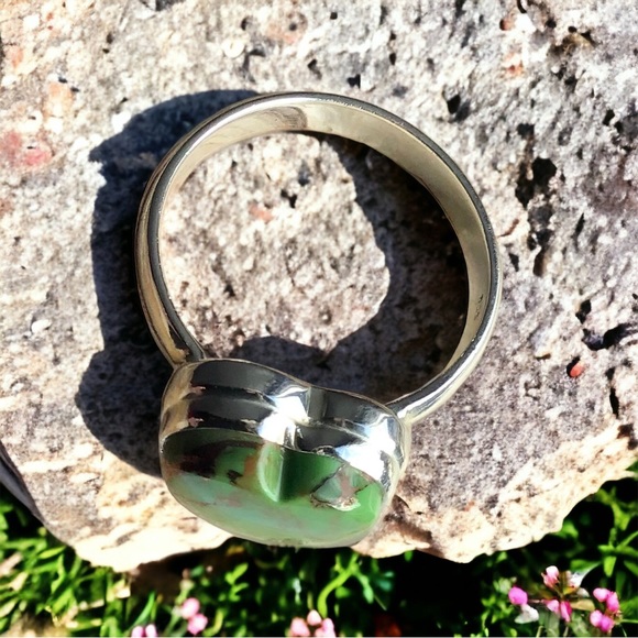 Green Turquoise Ring. Solid 925 Silver with Natural Green Turquoise Heart shape. - Picture 7 of 16